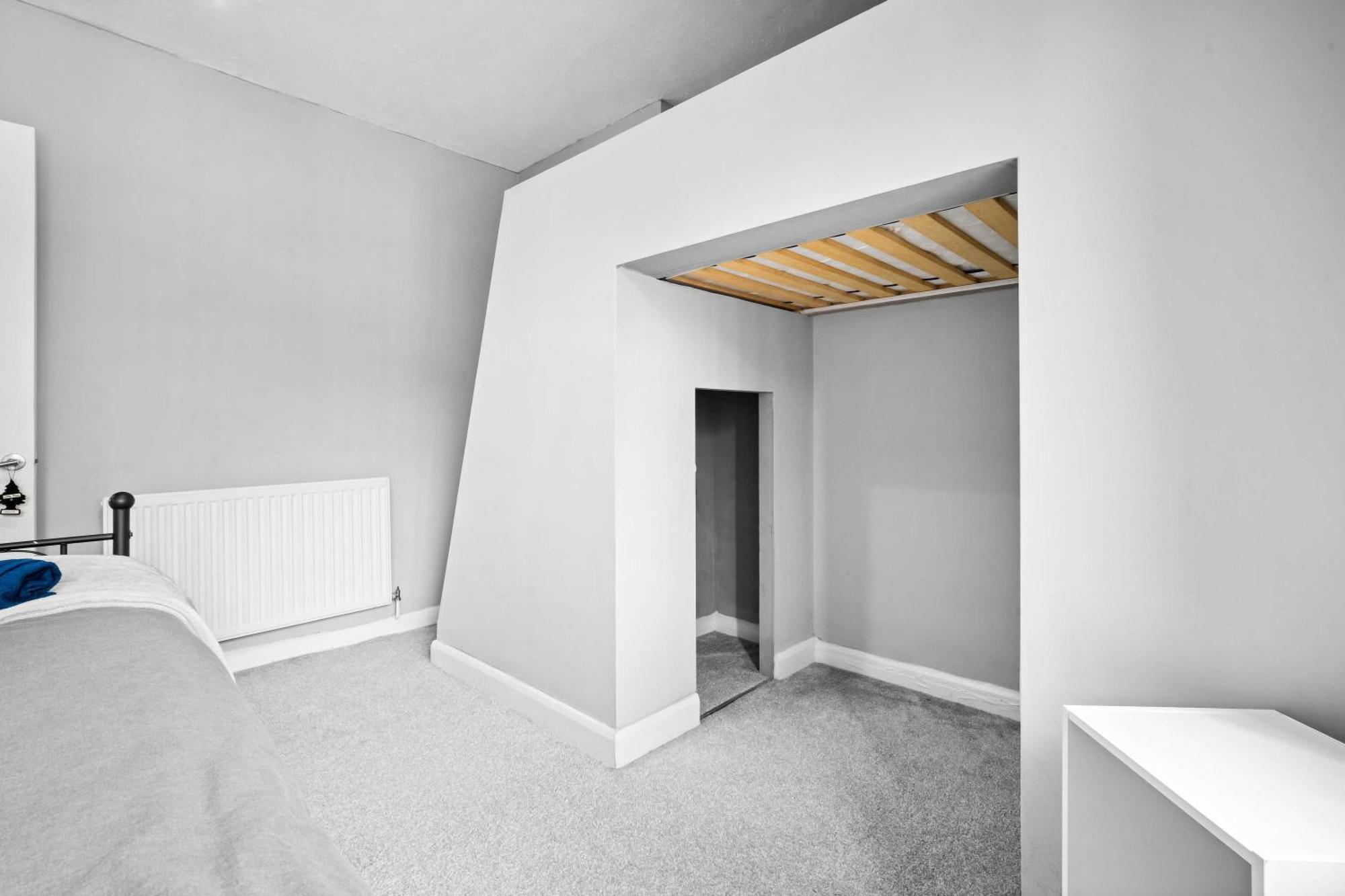 Stylish 3 Bedroom Away From * Birmingham