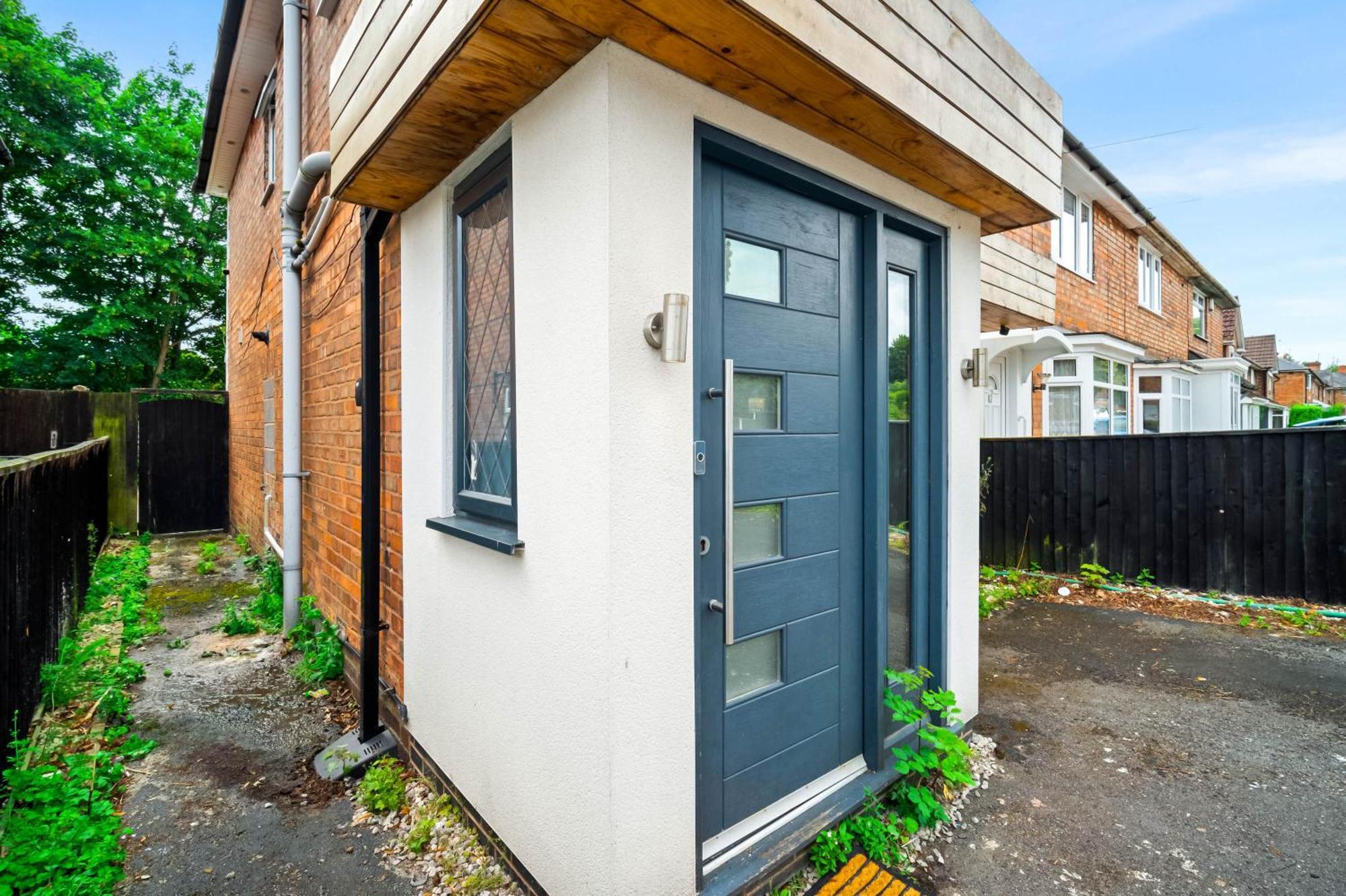 Stylish 3 Bedroom Away From