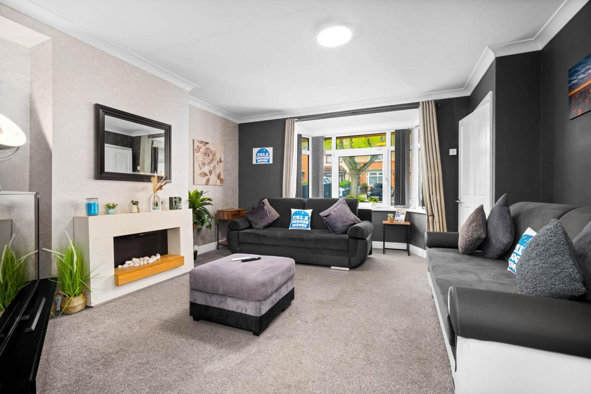 Stylish 3 Bedroom Away From Holiday home *