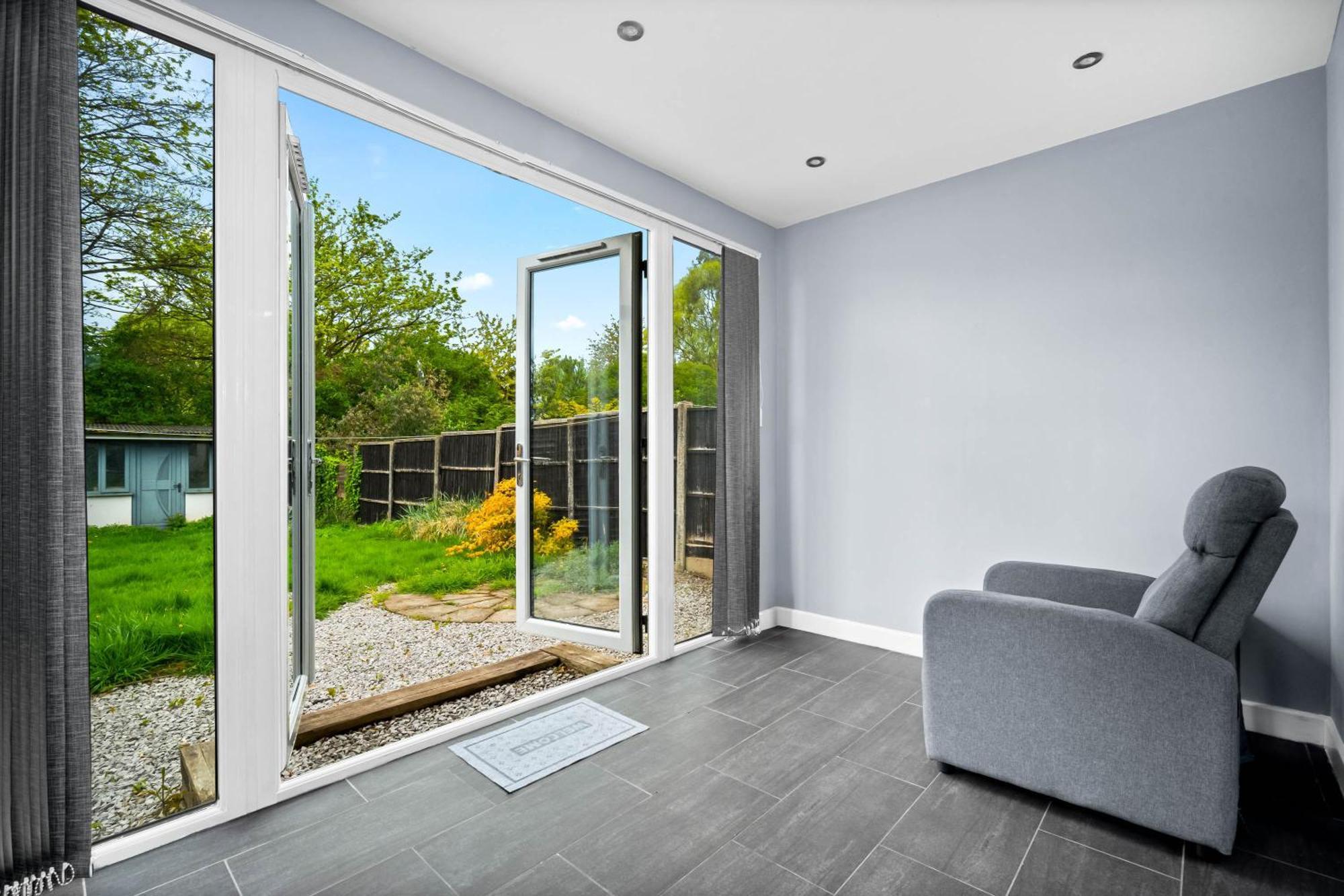 Stylish 3 Bedroom Away From Holiday home Birmingham