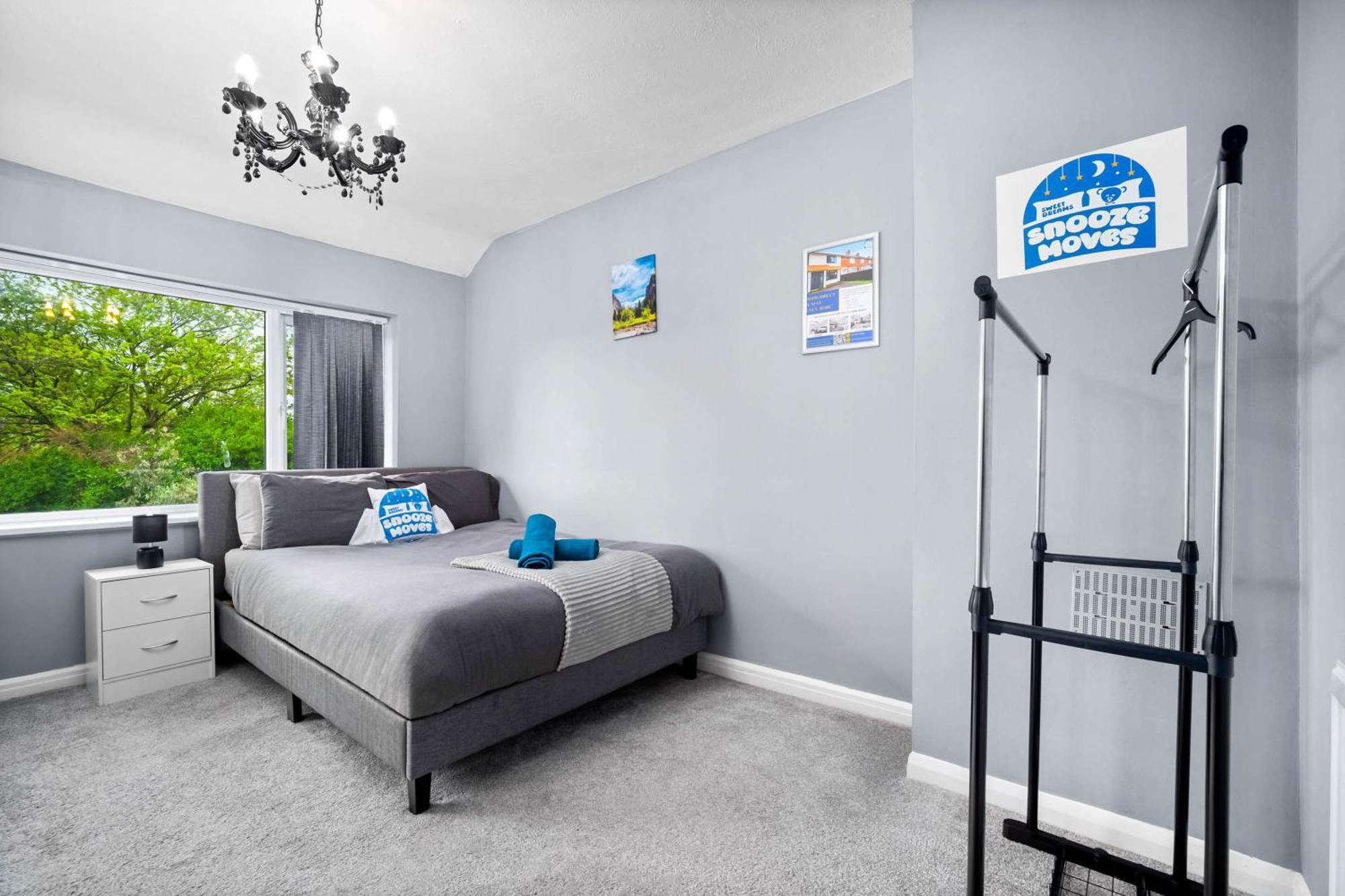 Holiday home Stylish 3 Bedroom Away From